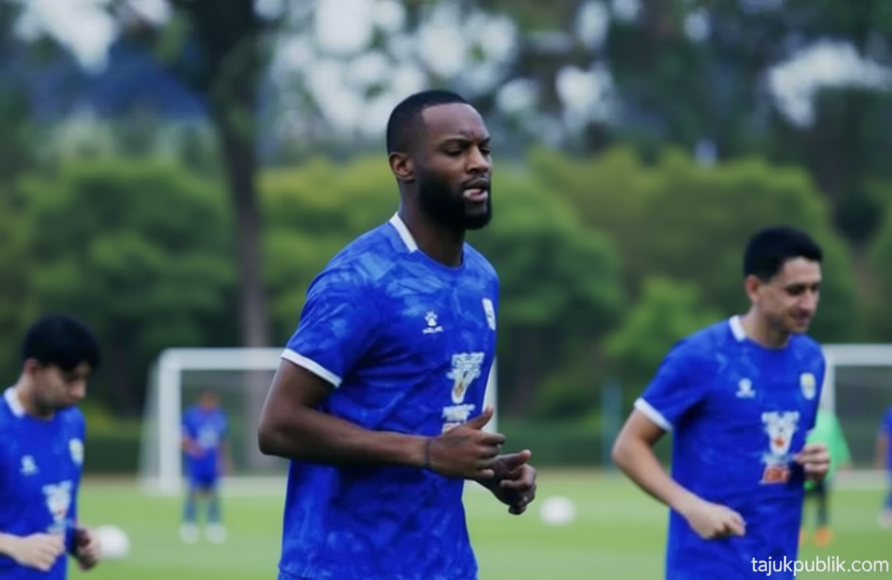What Happened During: Igor Tolic Pimpin Latihan Perdana Persib, Optimisme Menggelora