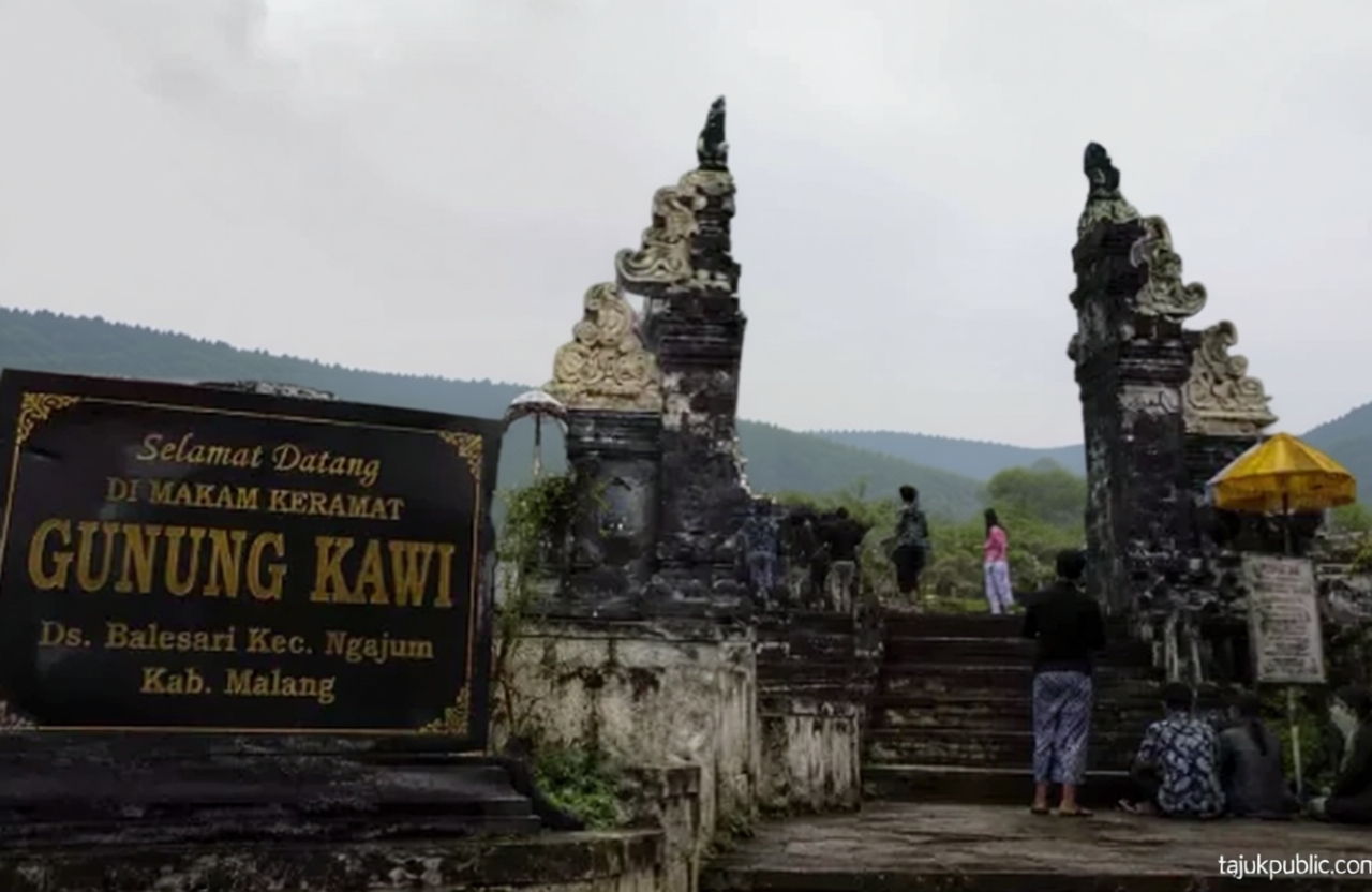 Solving Problems: Bantah Isu Pesugihan, Pengelola Gunung Kawi: Kami Destinasi Wisata Religi