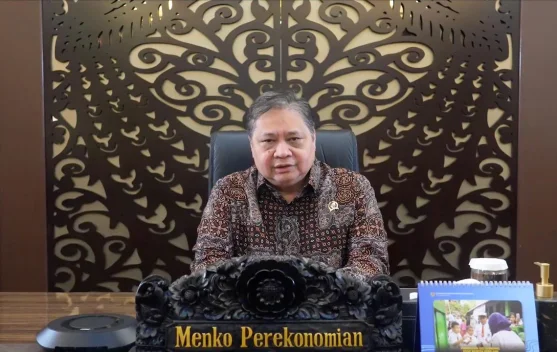 Menko Airlangga Sampaikan Duka atas Wafatnya Rachmat Gobel