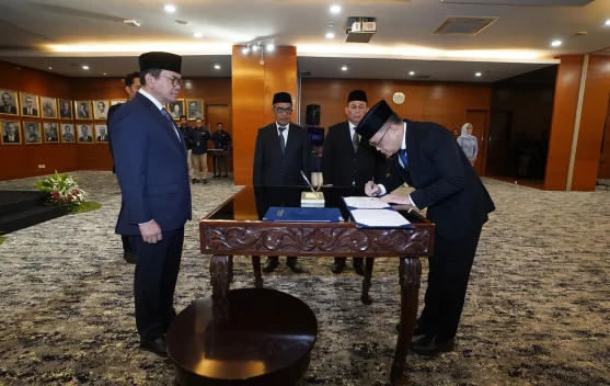 Special Plan: Mendag Tekankan Pengawasan Internal usai Lantik Irjen Baru Kemendag