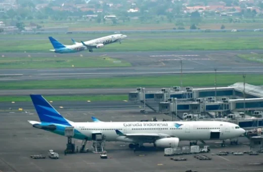 Kemenhub Turunkan Batas Maksimal “Fuel Surcharge” Penerbangan Jadi 30 Persen