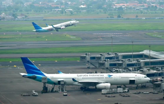 Kemenhub Turunkan Batas Maksimal “Fuel Surcharge” Penerbangan Jadi 30 Persen