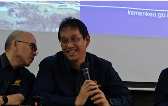 Menkeu Purbaya Tunda Pemungutan Pajak Penghasilan oleh ‘Marketplace’
