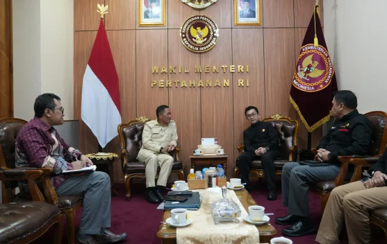 Wamenhan Donny Terima Audiensi Kepala LAN Bahas Transformasi Aparatur