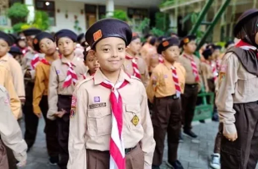 Lima Cara Membantu Anak Siap Ikuti Upacara HUT Ke-81 RI Pertama Kali
